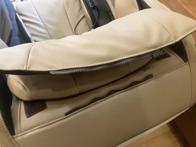 EP-MA61 背面カバーとクッション